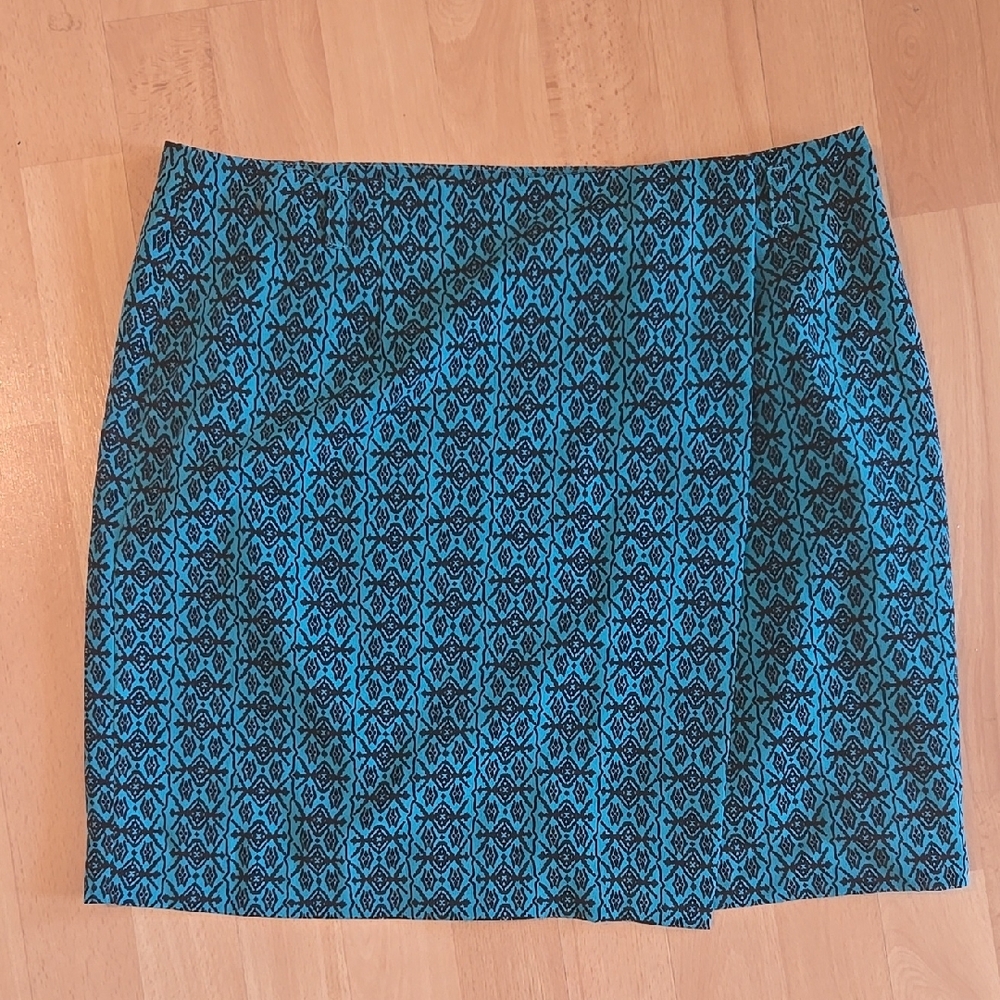 Patterned Green Skirt